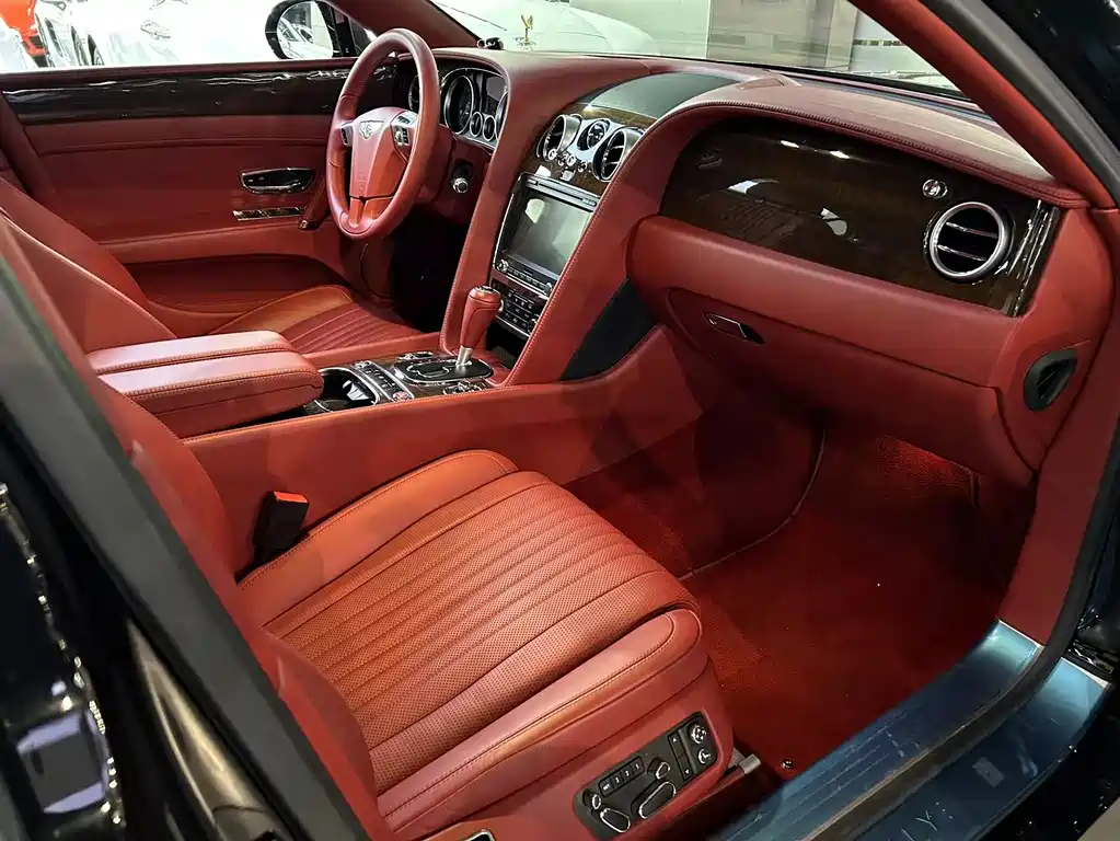 Flying Spur 4.0 T V8 Standard