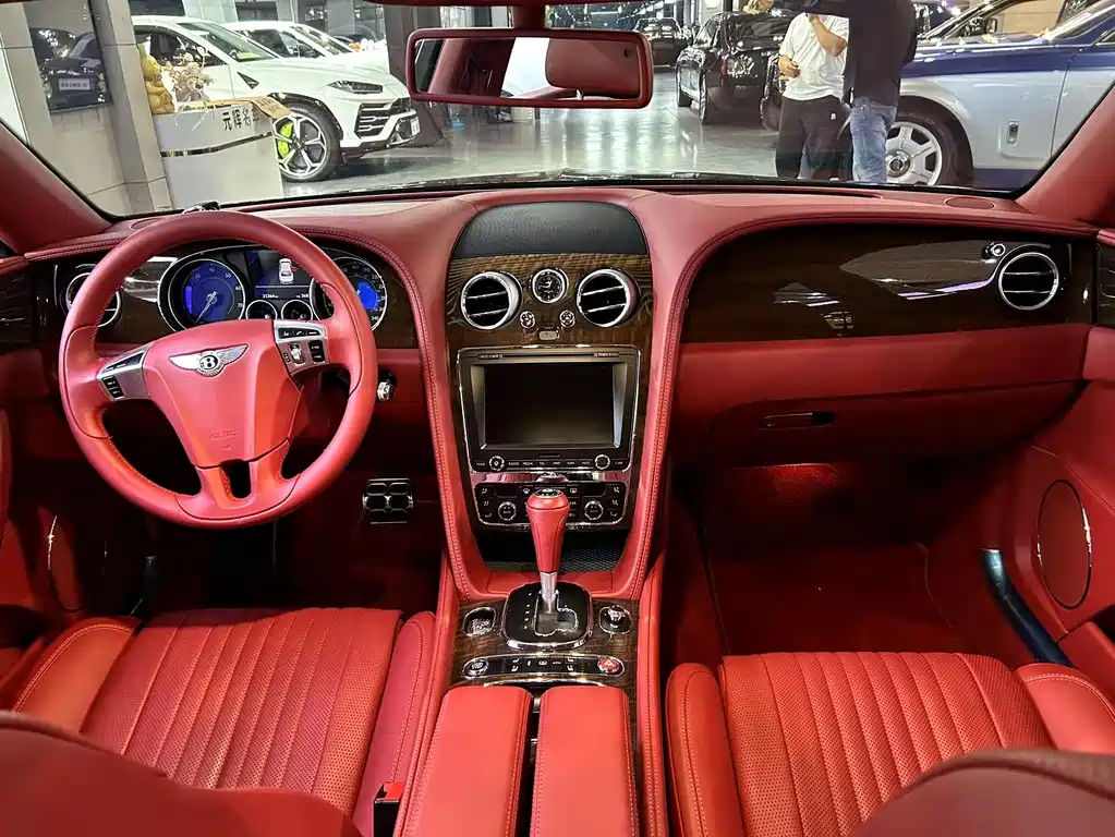 Flying Spur 4.0 T V8 Standard