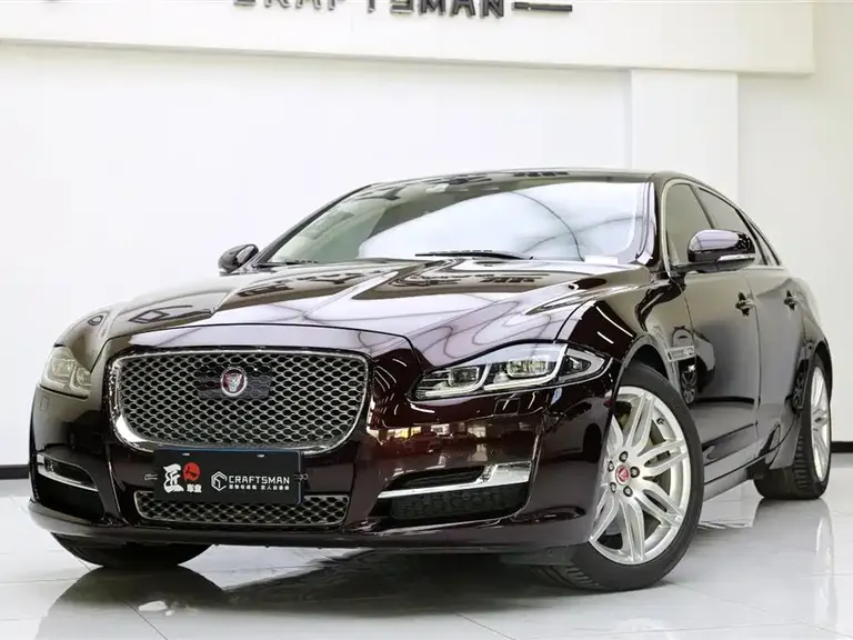 Jaguar XJ XJL 3.0 SC 2 WD Graceful Business