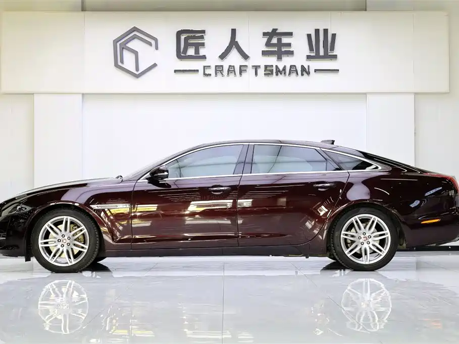 Jaguar XJ XJL 3.0 SC 2 WD Graceful Business