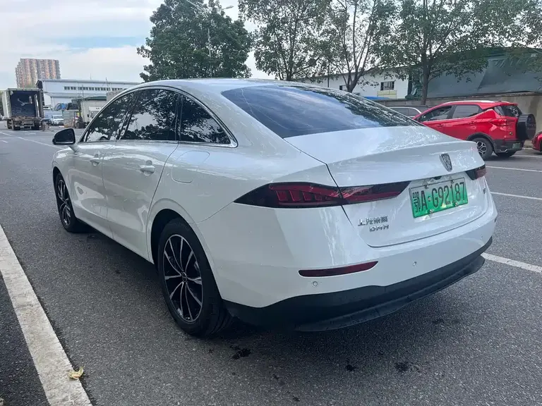 Roewe D7 DMH 125 km World Champion