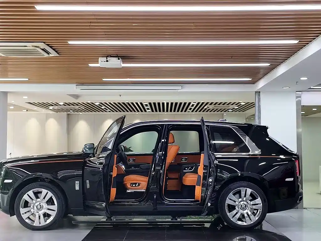 Cullinan 4-seat