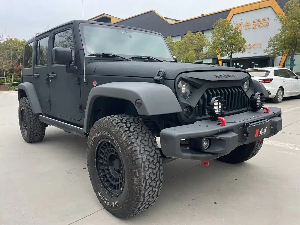 Wrangler 3.0 L Sahara 4-door Comfort Enjoyment