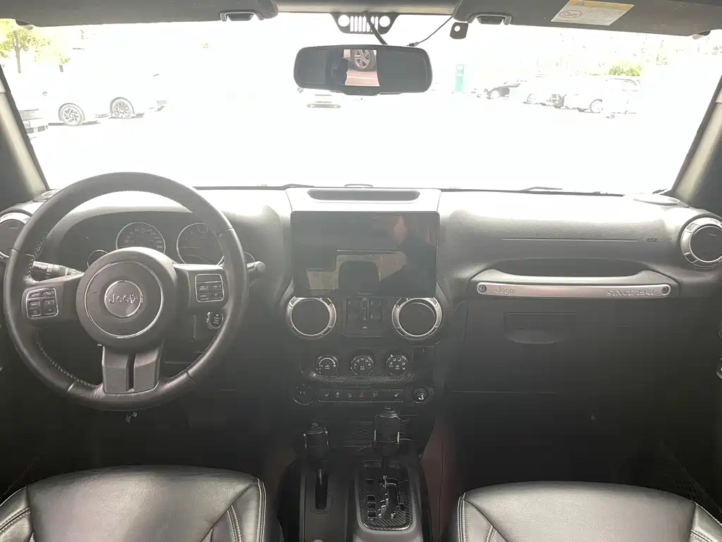 Wrangler 3.0 L Sahara 4-door Comfort Enjoyment