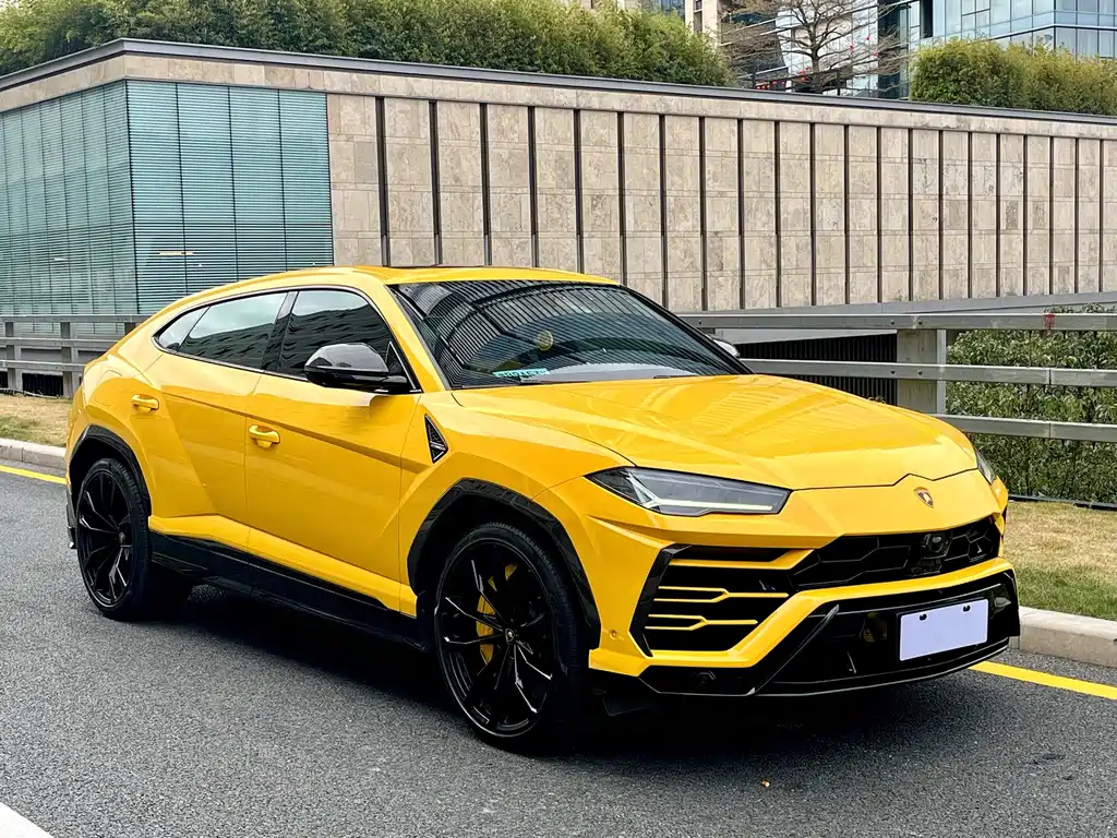 Urus 4.0 T V8