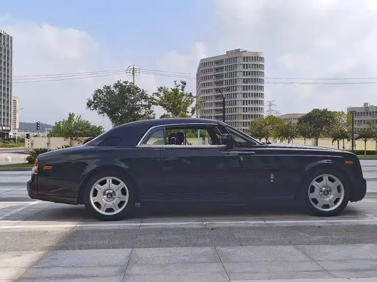 Rolls-Royce Phantom 6.7 L 2-door Coupe