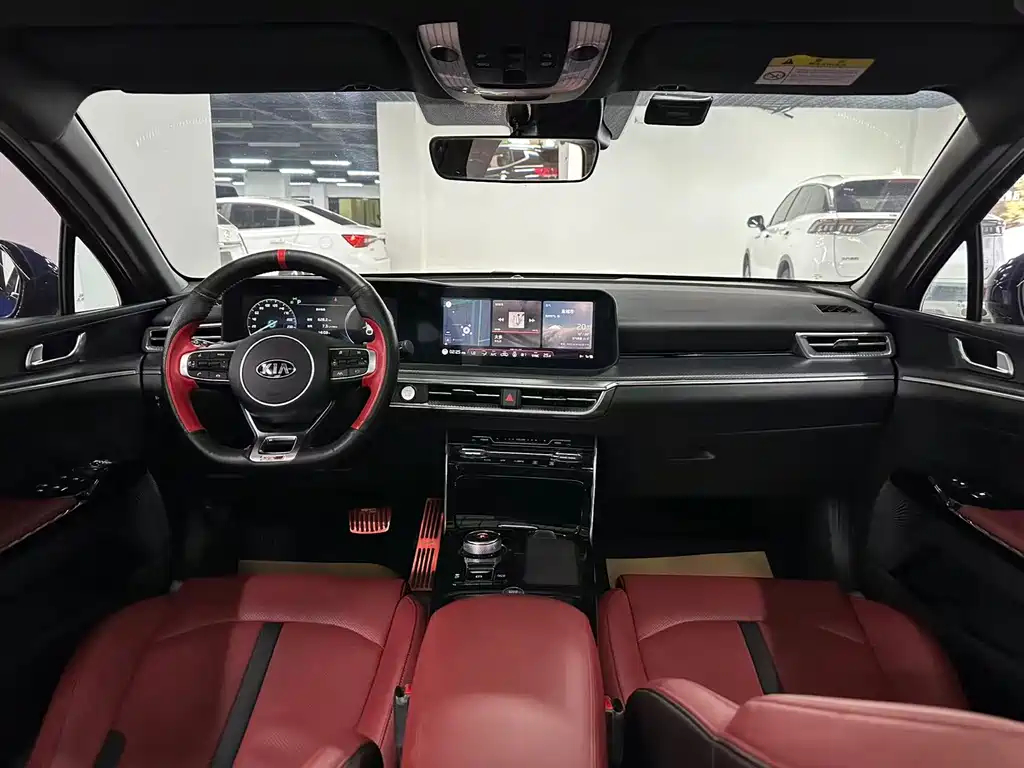 Kia K5 380 T GT-Line Distinguished Tech
