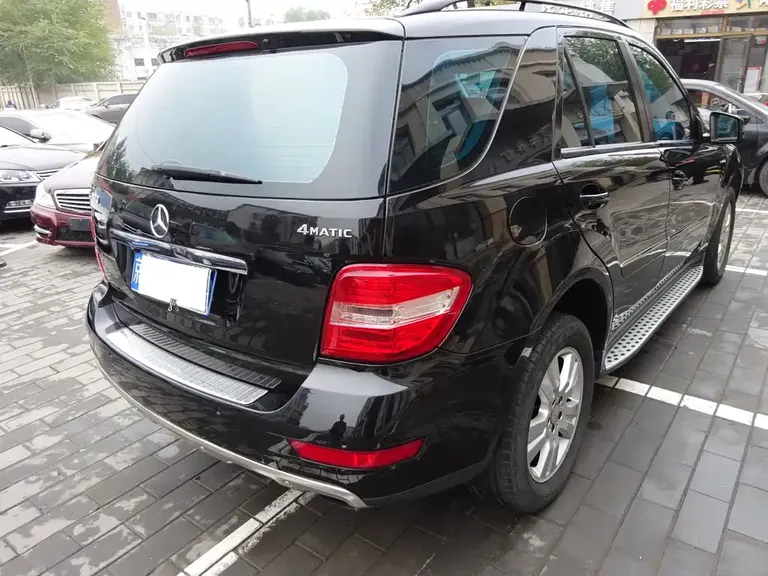 Mercedes-Benz M-Class ML 300 4 MATIC