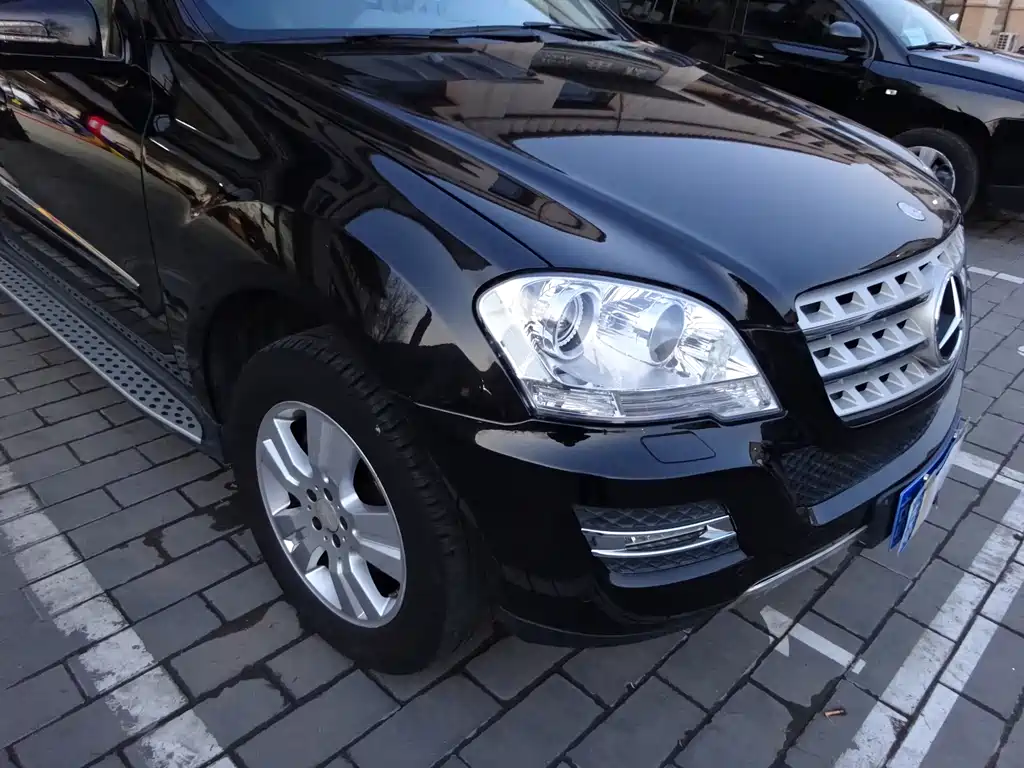 Mercedes-Benz M-Class ML 300 4 MATIC