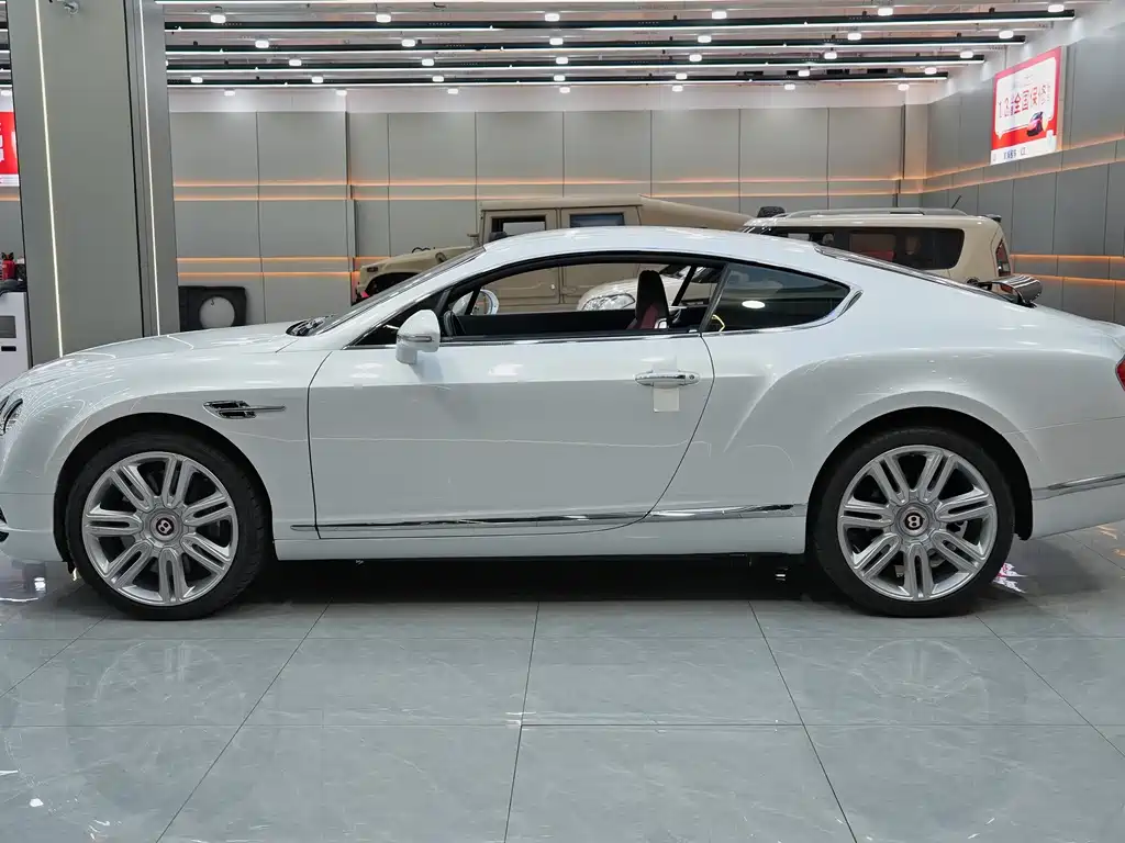 Continental GT 4.0 T GT V8 Standard