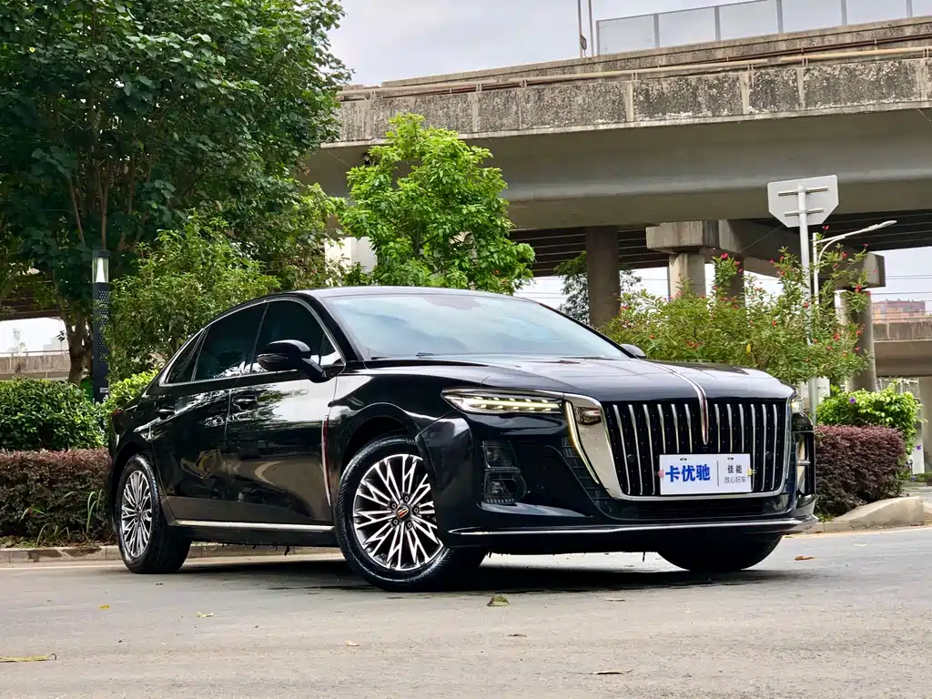 Hongqi H5 1.5 T DCT Connected Flagship Charm