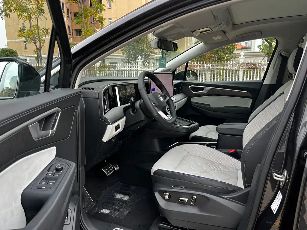 Talagon 450 TSI 4 WD Flagship 6-seat