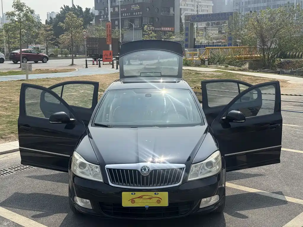 Octavia 1.8 TSI DSG Elegant