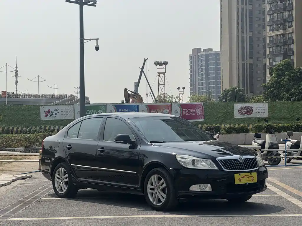 Octavia 1.8 TSI DSG Elegant