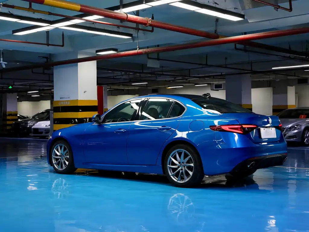 Giulia 2.0 T 200 HP Luxury