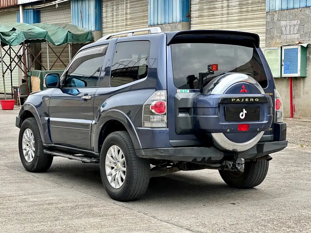 Pajero (Import) 帕杰罗进口 2008款 3.8 三门GLS 炫酷版