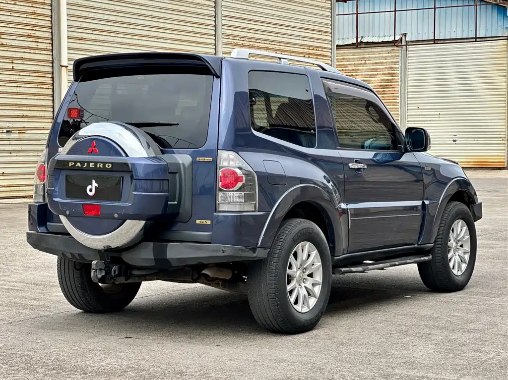 Pajero (Import) 帕杰罗进口 2008款 3.8 三门GLS 炫酷版