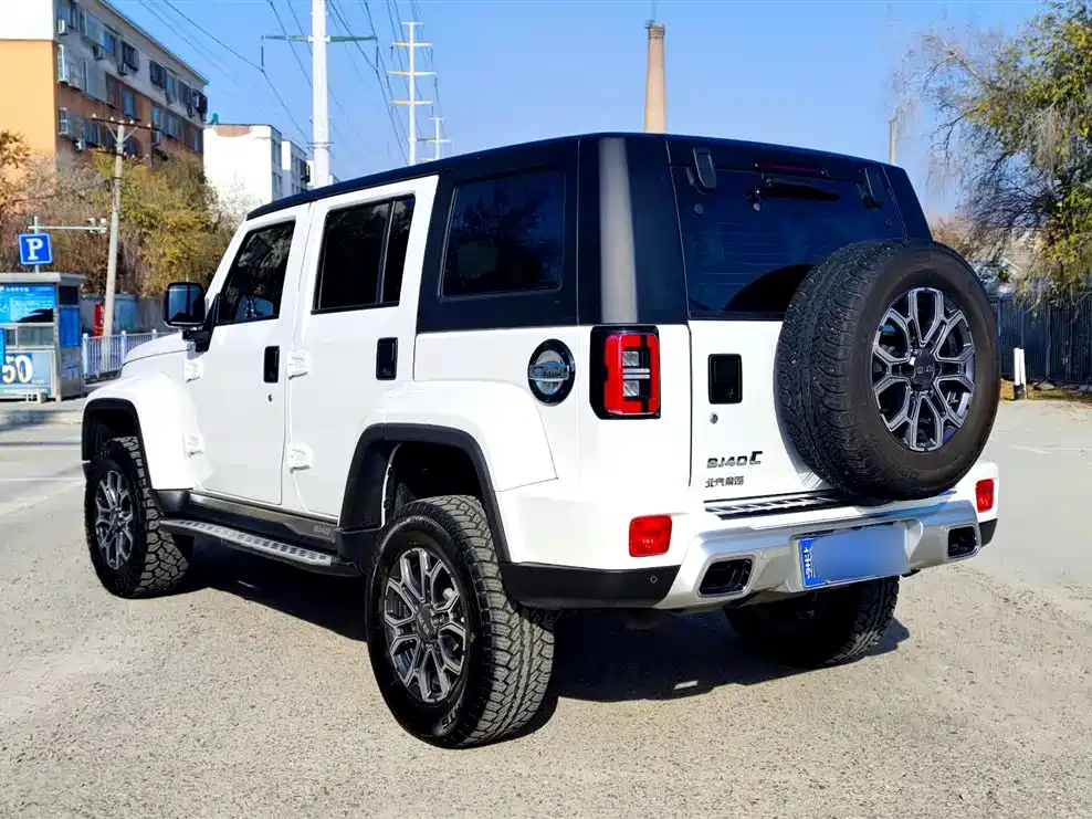 BAIC BJ40 2.0 T City Hunter Glory