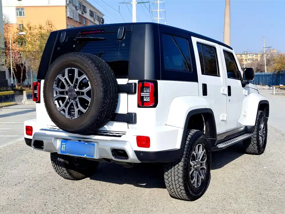 BAIC BJ40 2.0 T City Hunter Glory