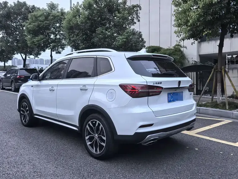 Roewe RX5 30 T 4 WD Auto Internet Smart Supreme