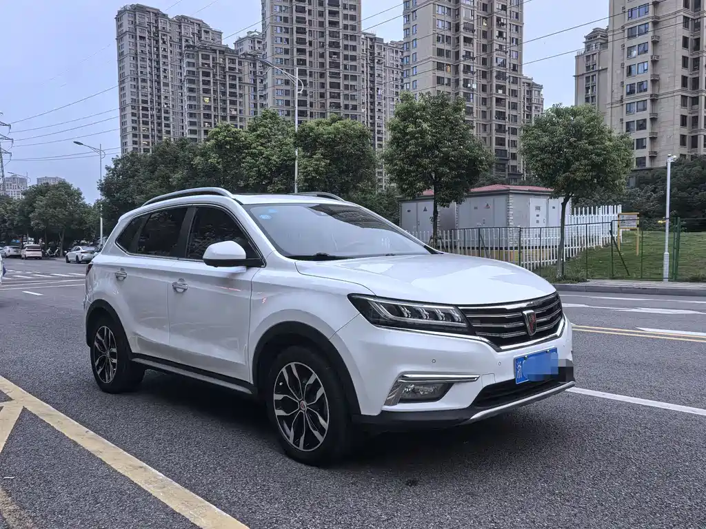 Roewe RX5 30 T 4 WD Auto Internet Smart Supreme