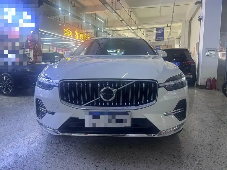 Volvo XC60 B5 4 WD Smart Ease Luxury