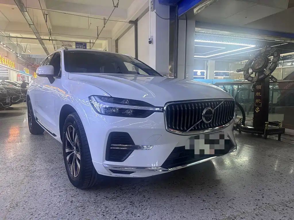 Volvo XC60 B5 4 WD Smart Ease Luxury