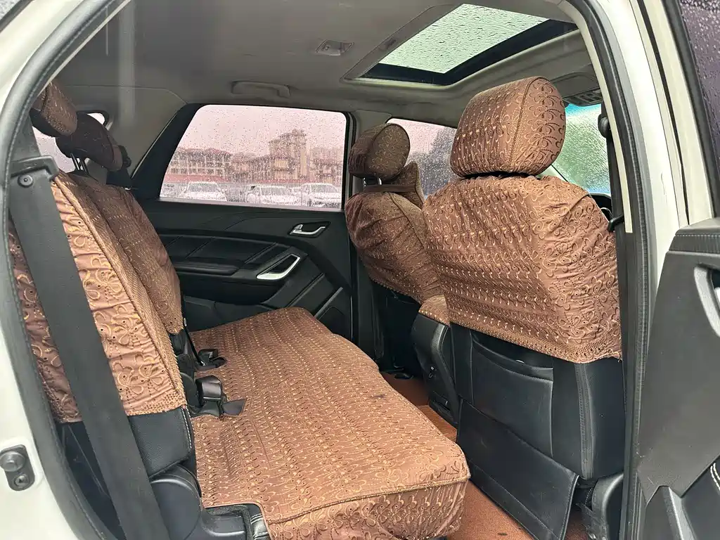 Yusheng S350 2.0 T Auto 2 WD Diesel Luxury Sunroof7-seat