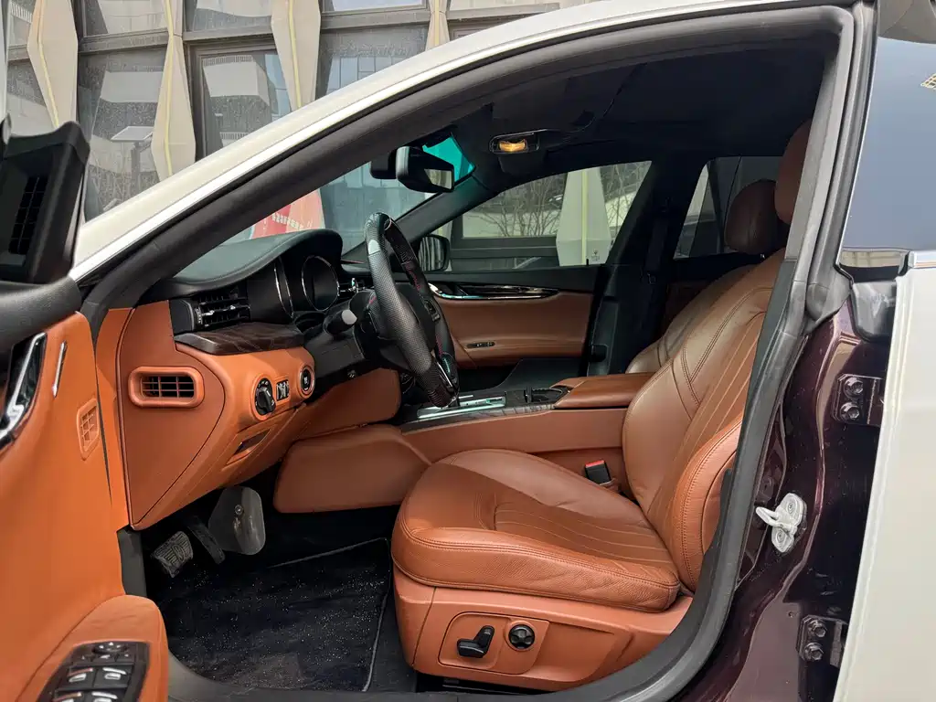 Quattroporte 3.0 T Standard