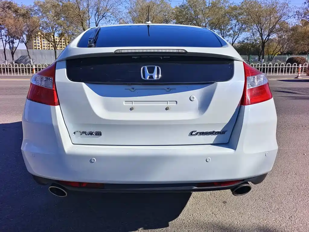 Crosstour 2.4 L Luxury