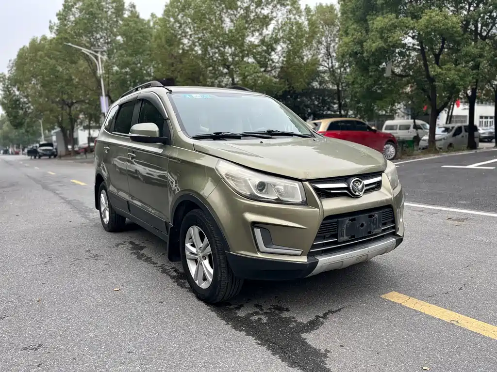 BAIC Huansu S3 1.5 L Manual Startup
