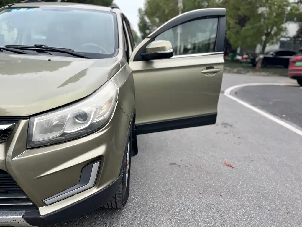 BAIC Huansu S3 1.5 L Manual Startup
