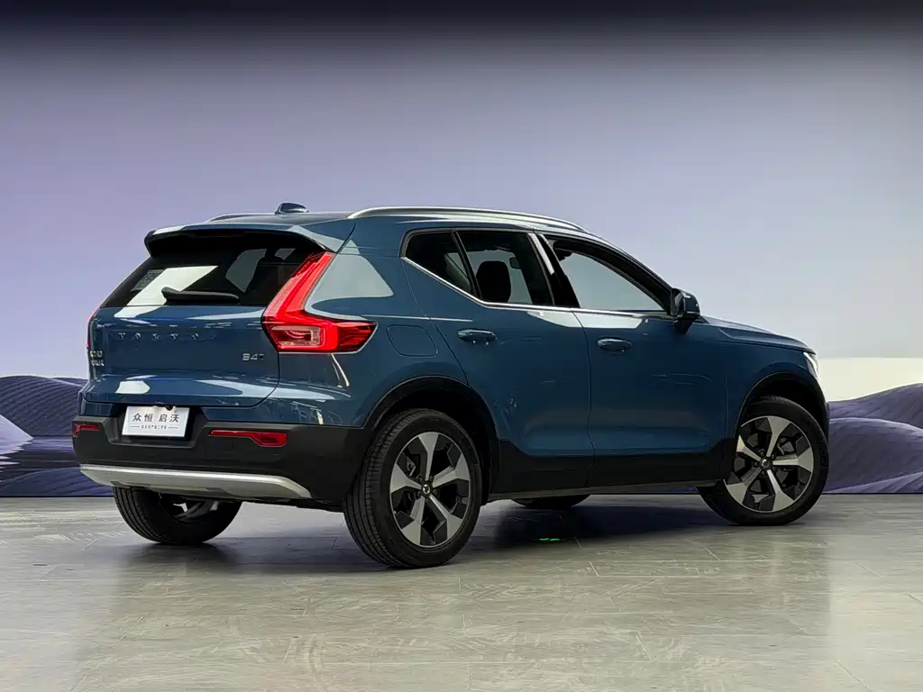 Volvo XC40 沃尔沃XC40 2023款 B4 四驱智远豪华版