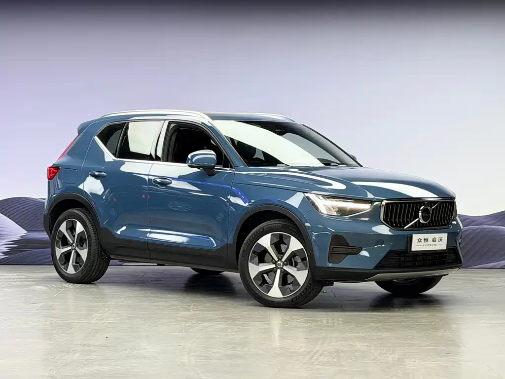 Volvo XC40 沃尔沃XC40 2023款 B4 四驱智远豪华版