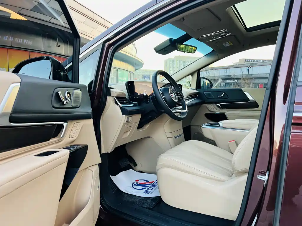 Century 2.0 T 7-seat Premium Enjoyment