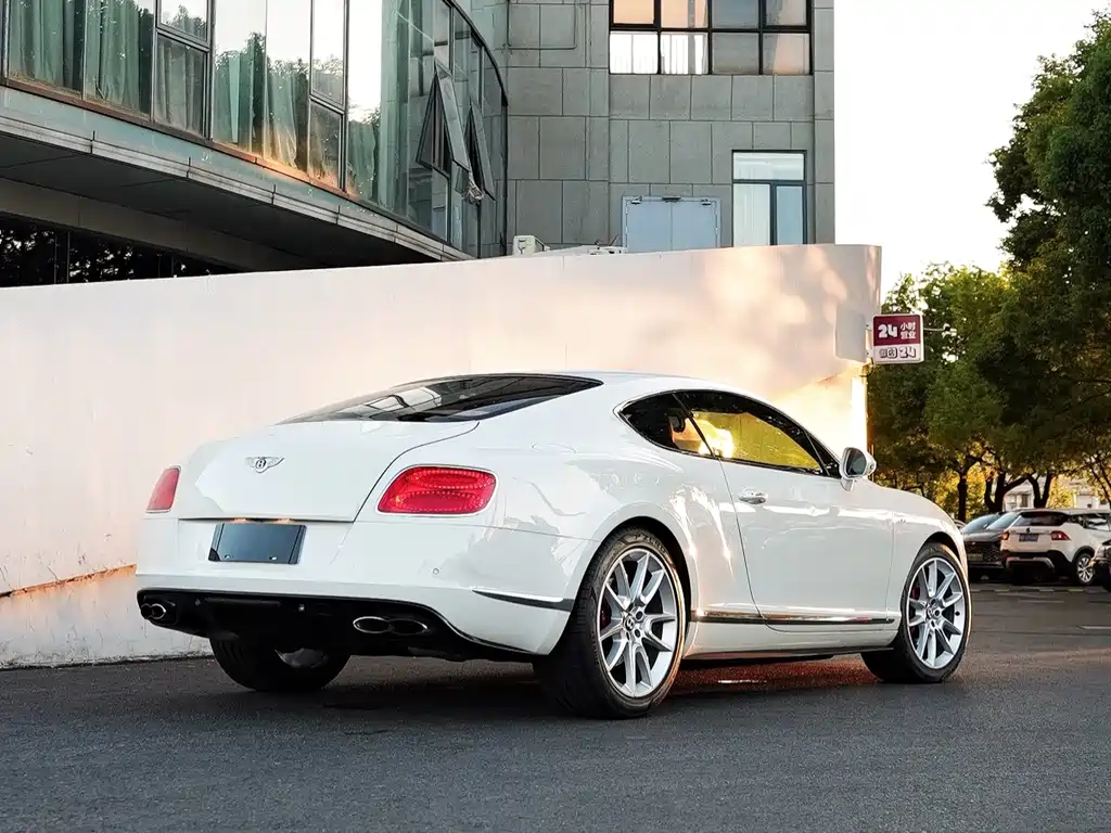 Continental GT 4.0 T GT V8 S Standard