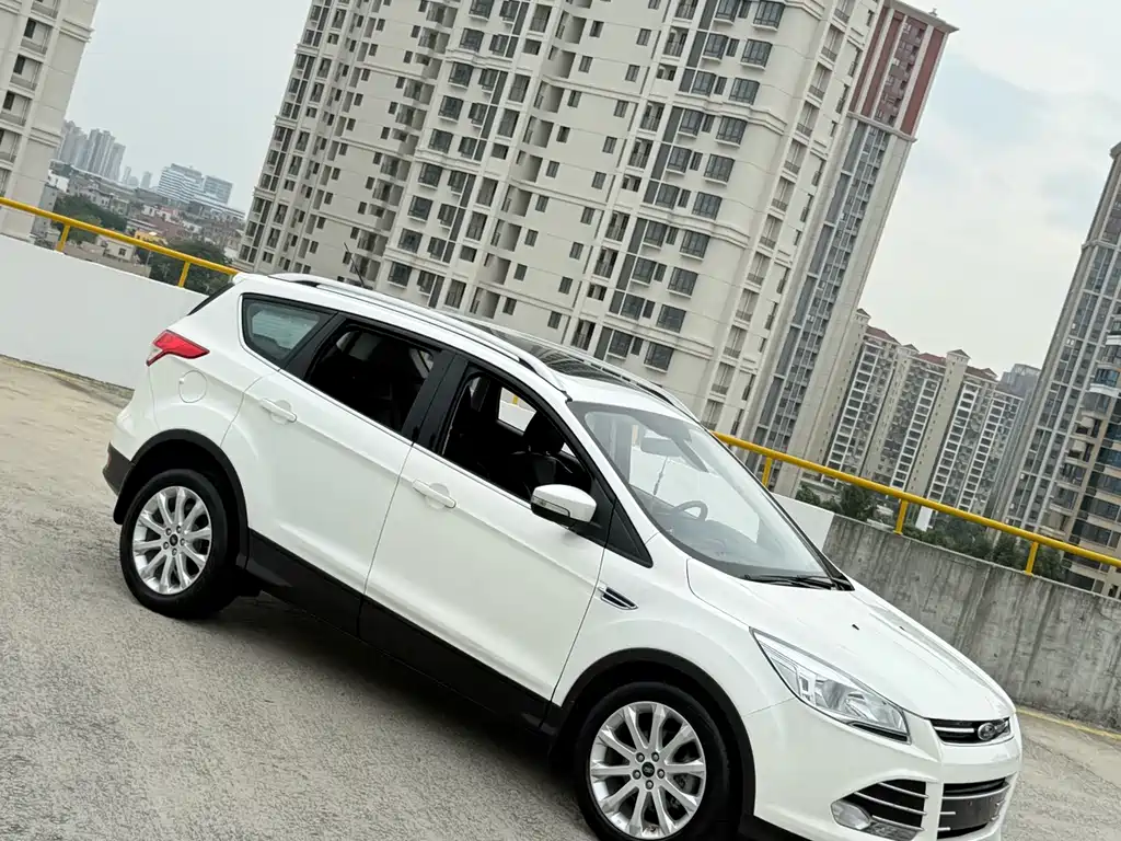 Kuga 1.5 L GTDi 2 WD Style