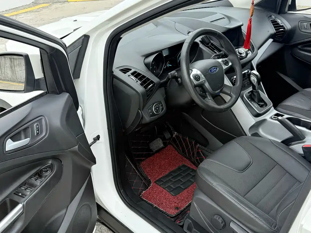 Kuga 1.5 L GTDi 2 WD Style