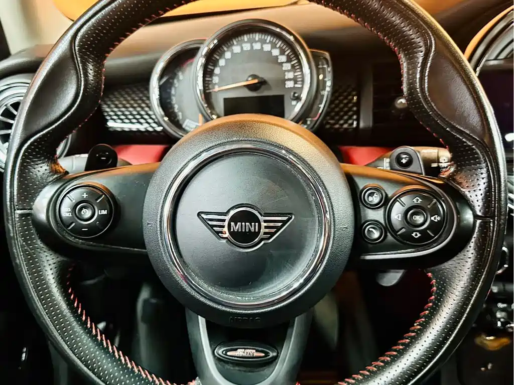 MINI 2.0 T COOPER S Classic 5-door