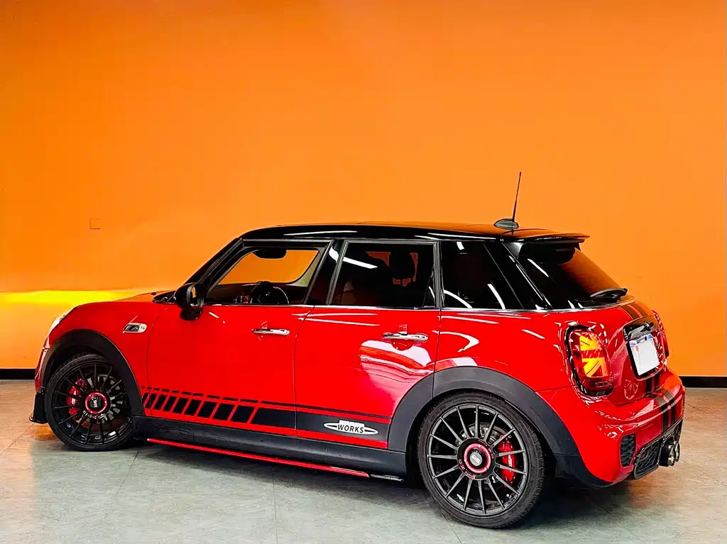 MINI 2.0 T COOPER S Classic 5-door
