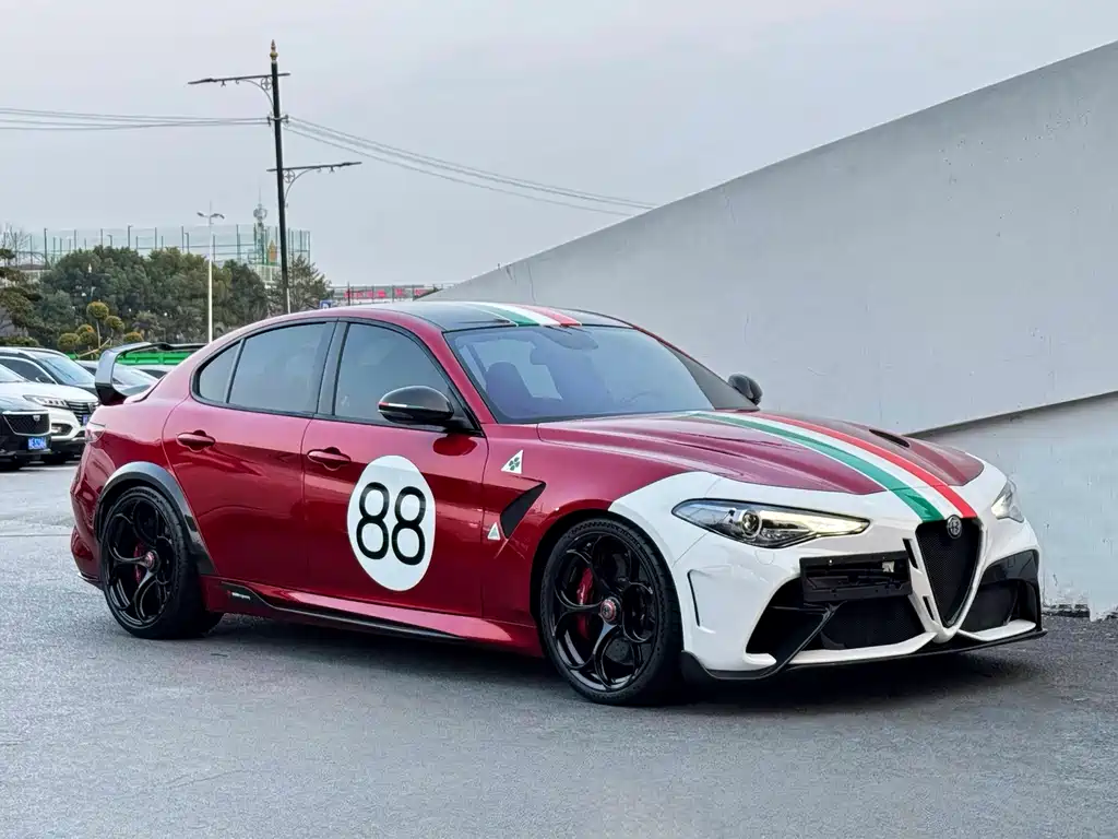 Giulia GTAm
