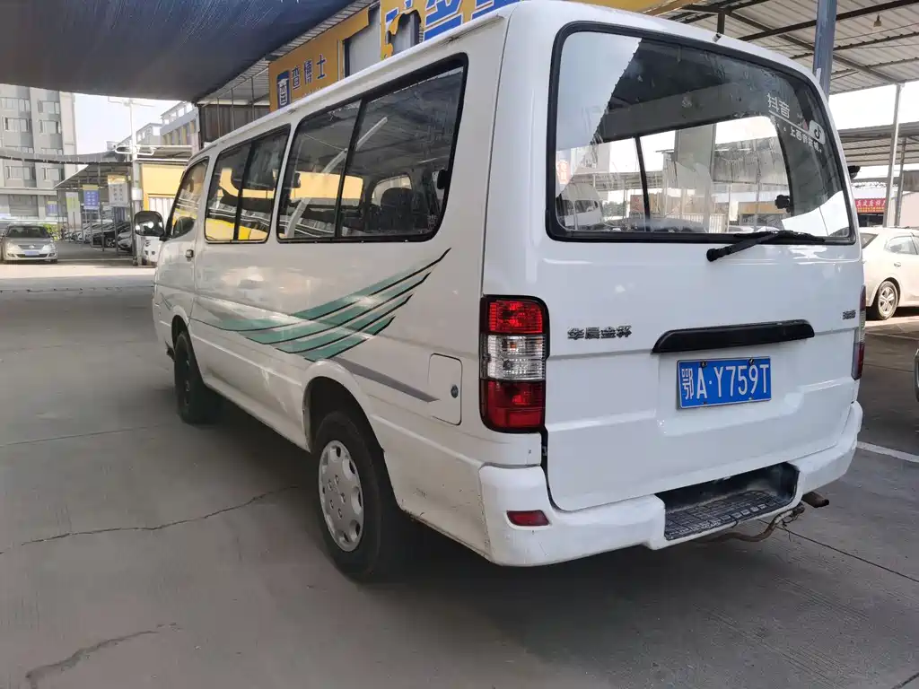 Jinbei Hiace 2.0 L Luxury V19