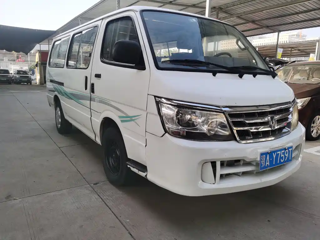Jinbei Hiace 2.0 L Luxury V19