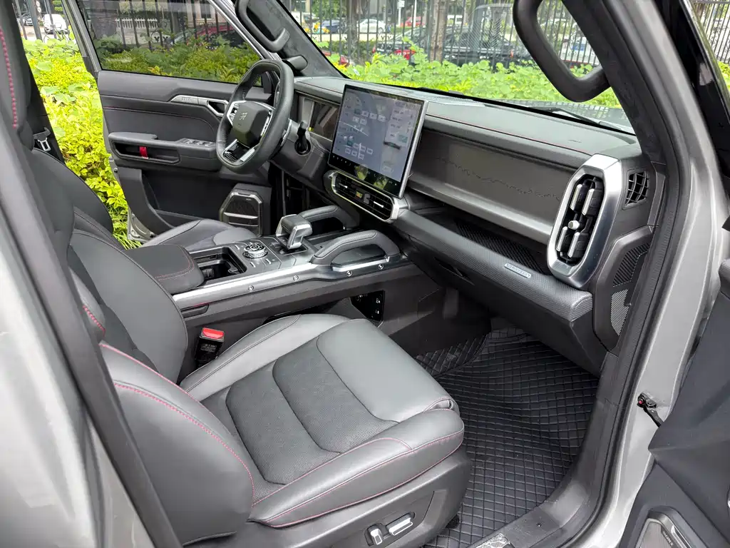 Jetour Traveller 2.0 T 4 WD Cross PRO+
