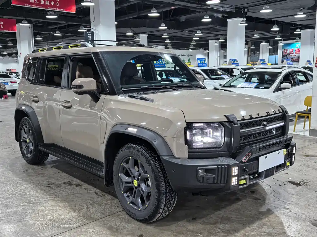 Jetour Traveller 2.0 T 4 WD Cross PRO+