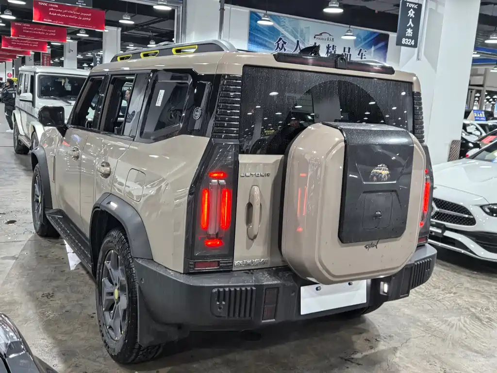 Jetour Traveller 2.0 T 4 WD Cross PRO+