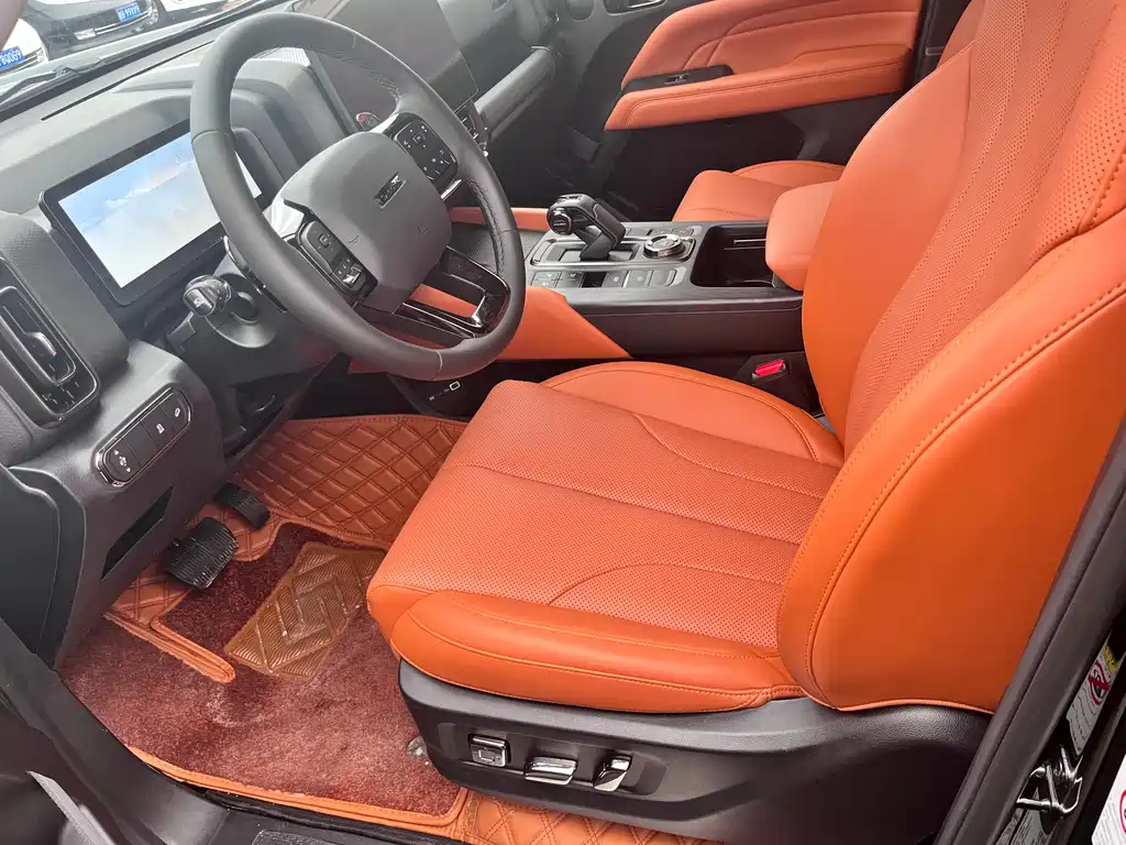 Haval H9 2.0 T Gasoline 4 WD Extreme Realm