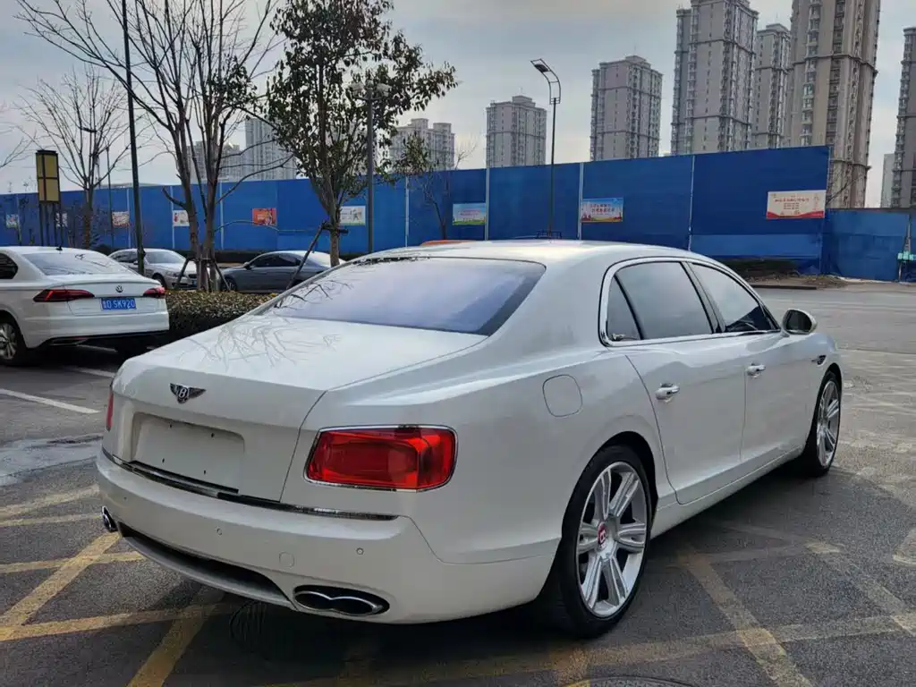 Flying Spur 4.0 T V8 Standard