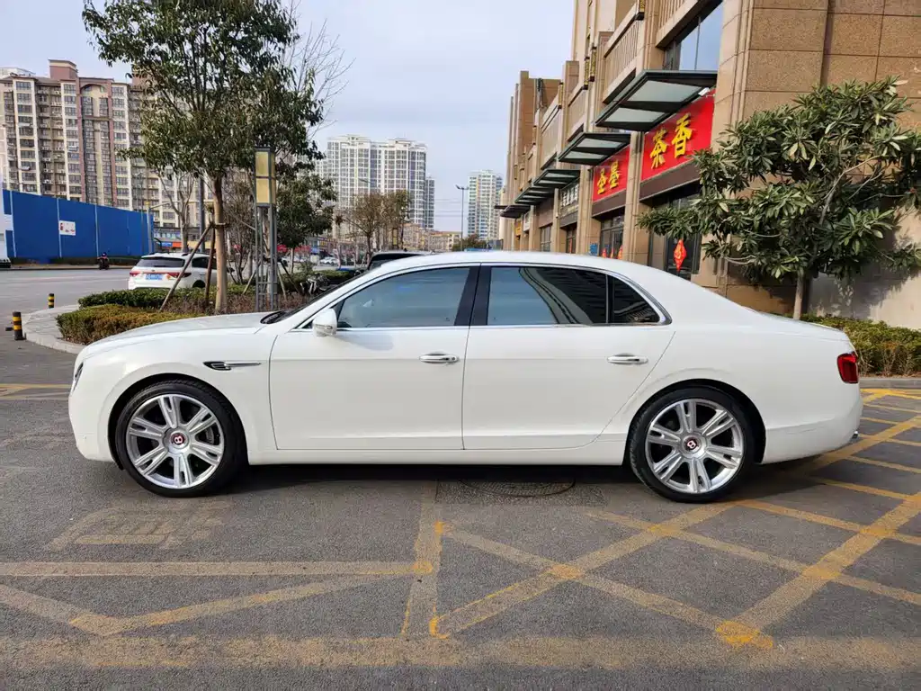 Flying Spur 4.0 T V8 Standard