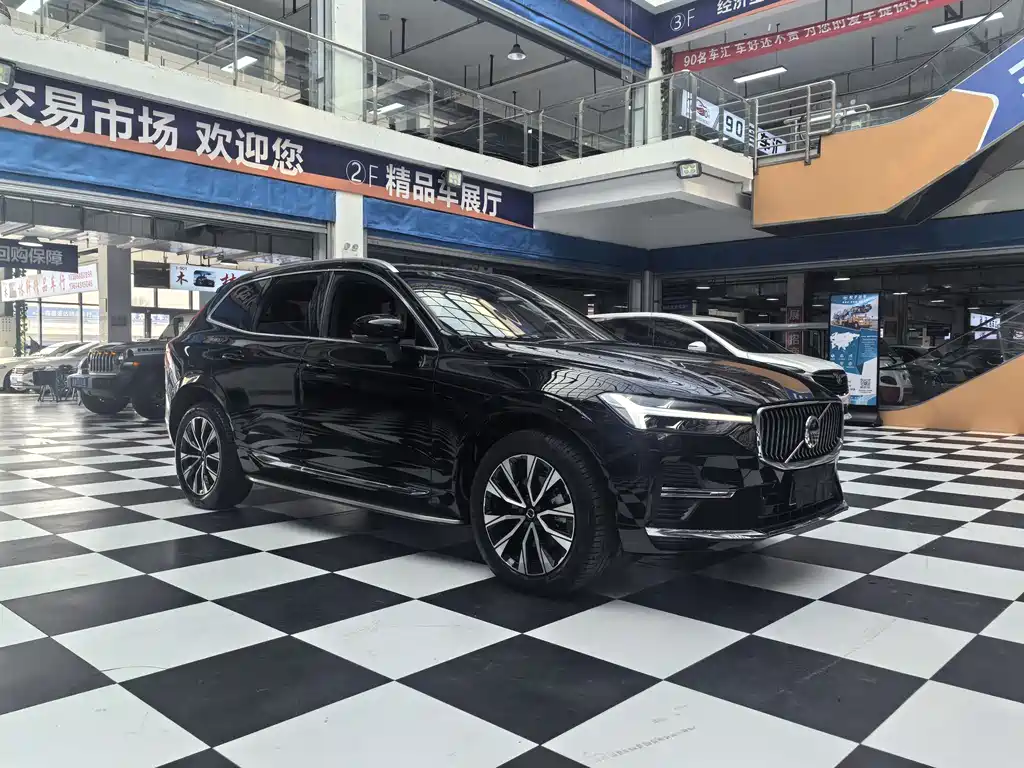 Volvo XC60 B5 4 WD Smart Vision Luxury